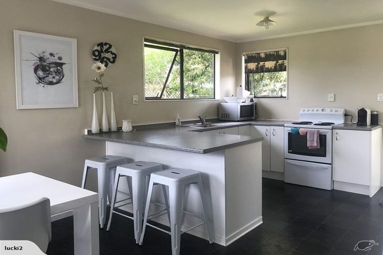 Photo of property in 4 Hassan Drive, Massey, Auckland, 0614