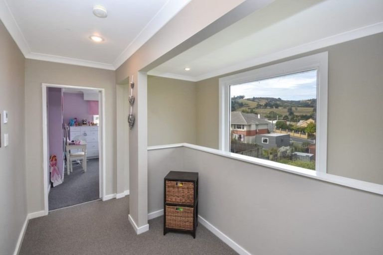 Photo of property in 39 Waldron Crescent, Green Island, Dunedin, 9018