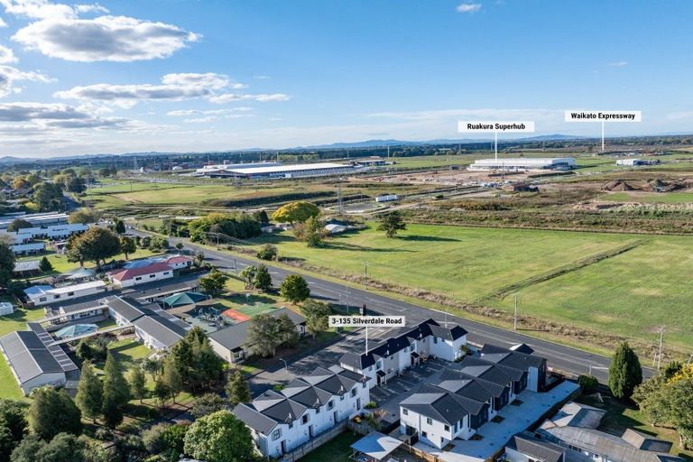 Photo of property in 3/135 Silverdale Road, Hillcrest, Hamilton, 3216