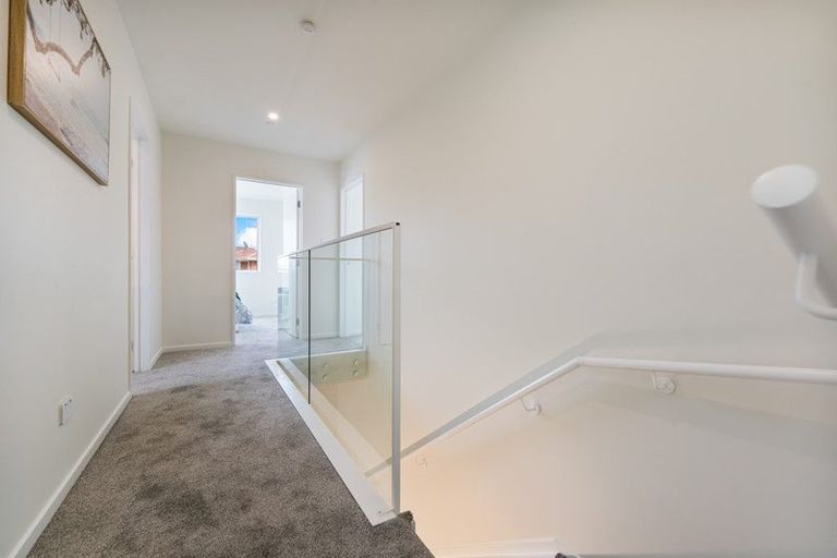 Photo of property in 6d Law Street, Torbay, Auckland, 0630