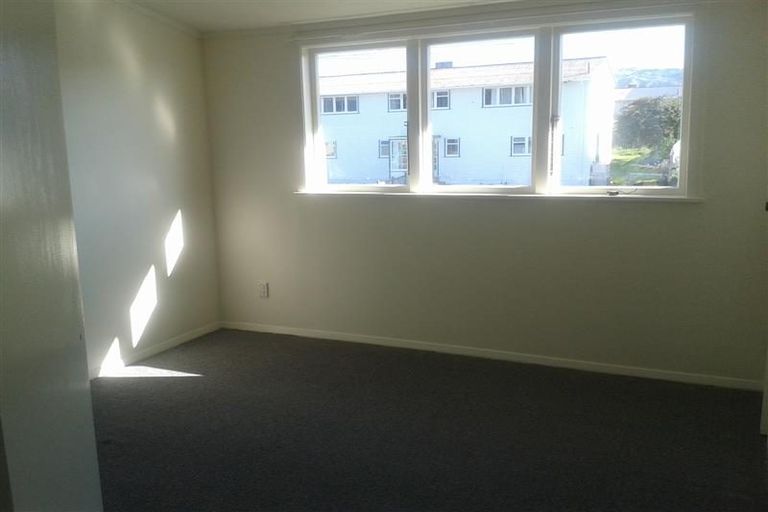 Photo of property in 27-33 Cheshire Street, Cannons Creek, Porirua, 5024