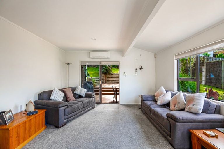 Photo of property in 2/32 Palliser Lane, Browns Bay, Auckland, 0630