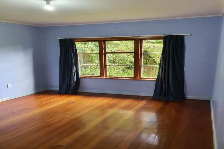 Photo of property in 109 Ironside Road, Johnsonville, Wellington, 6037