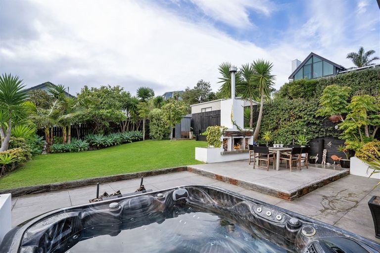 Photo of property in 133 Stanmore Bay Road, Stanmore Bay, Whangaparaoa, 0932