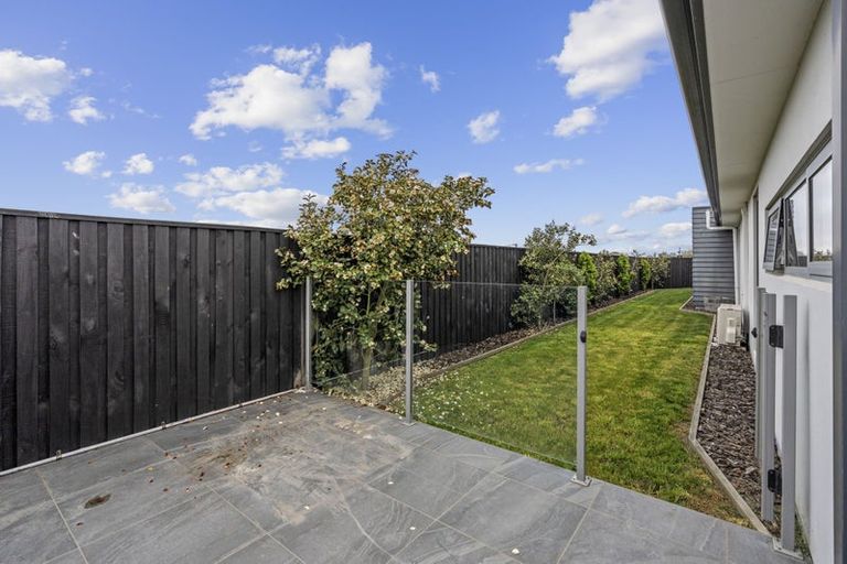 Photo of property in 129 Aviemore Drive, Highland Park, Auckland, 2010