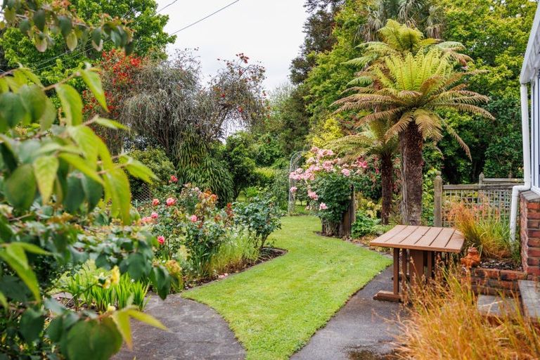 Photo of property in 329 Makirikiri Road, Crofton, Marton, 4787