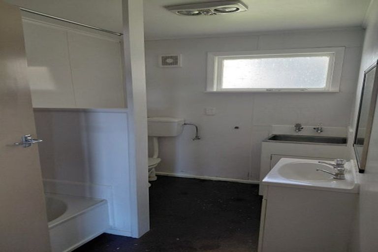 Photo of property in 2/15 Puriri Street, Wainuiomata, Lower Hutt, 5014