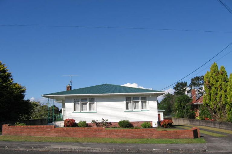 Photo of property in 14 Tane Street, New Lynn, Auckland, 0600