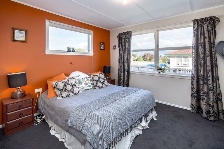 Photo of property in 9 Skipage Grove, Featherston, 5710