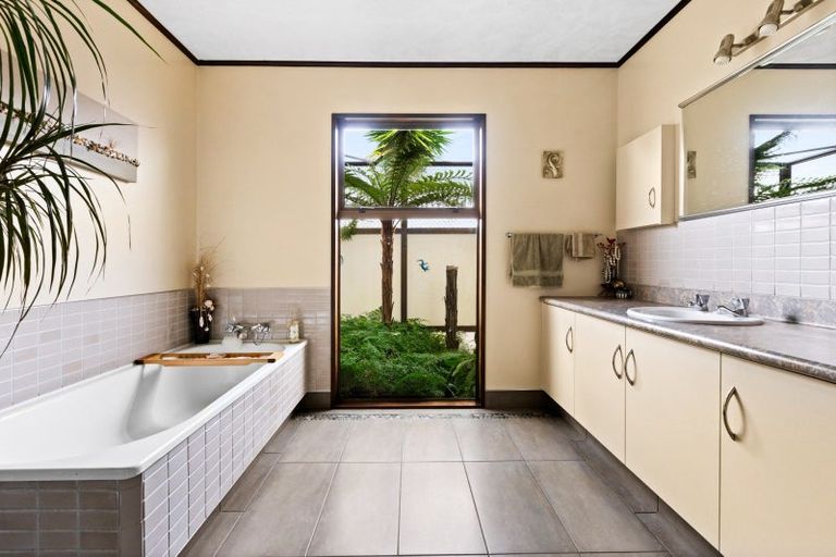Photo of property in 34 York Avenue, Tamatea, Napier, 4112