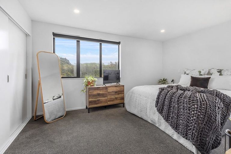 Photo of property in 16 Bee Lane, Whitby, Porirua, 5024