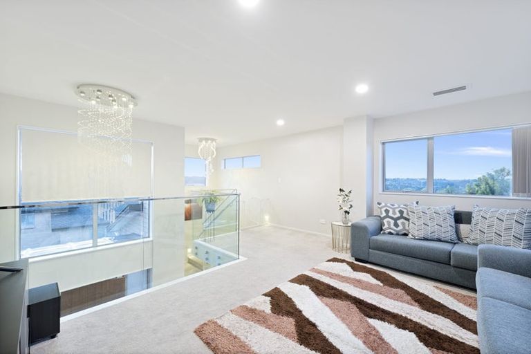 Photo of property in 64 Cirrus Way, Ranui, Auckland, 0612