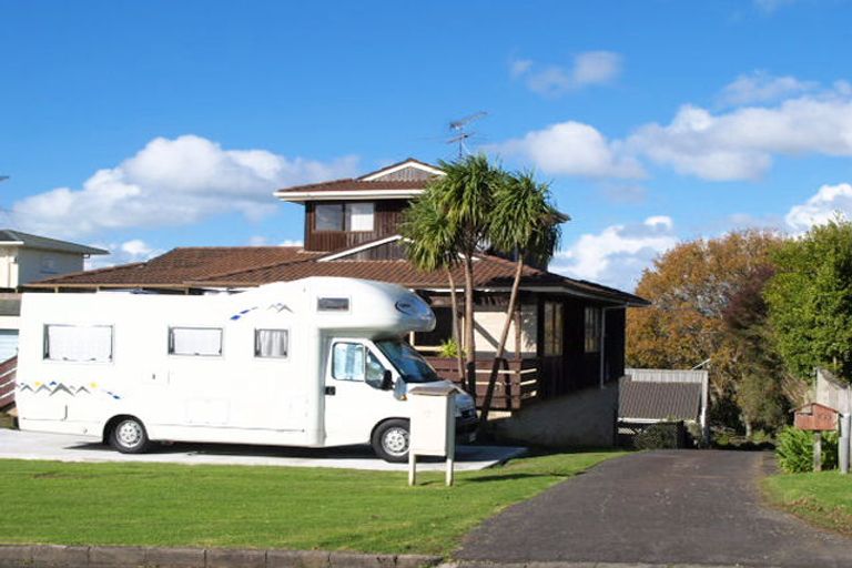 Photo of property in 105 Pah Road, Cockle Bay, Auckland, 2014