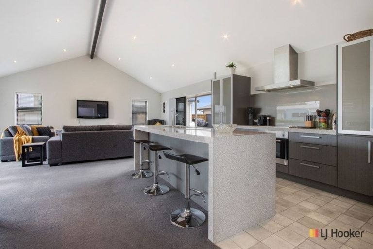 Photo of property in 23 Surfers Avenue, Waihi Beach, 3611