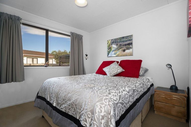 Photo of property in 14 College Place, Poike, Tauranga, 3112
