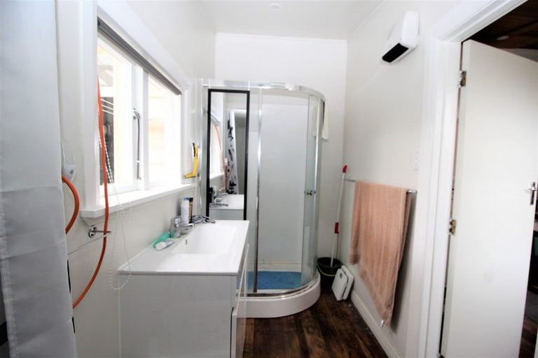 Photo of property in 13 Atkinson Street, Woodville, 4920