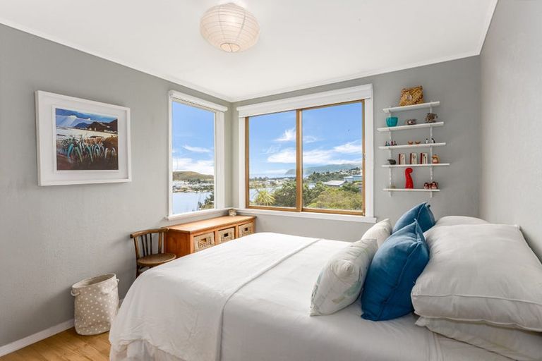 Photo of property in 39 Bayview Road, Paremata, Porirua, 5024