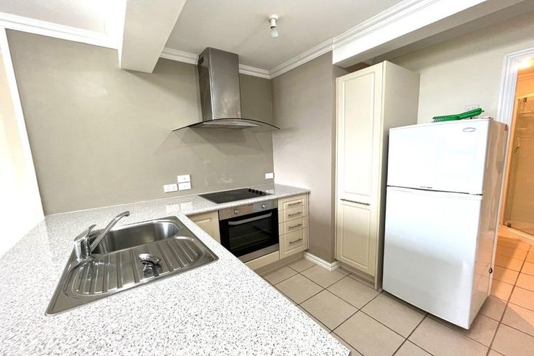 Photo of property in 2/89 Barnard Street, Wadestown, Wellington, 6012