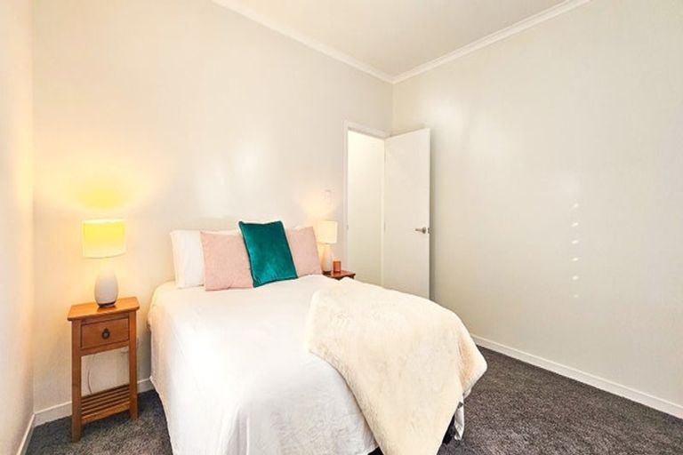 Photo of property in 192 Gladstone Road, Dalmore, Dunedin, 9010