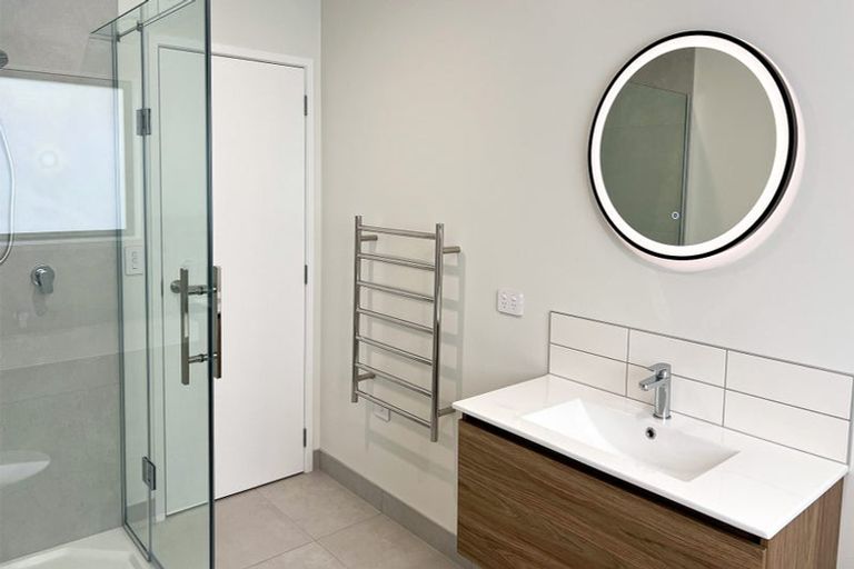 Photo of property in 11 Ti Tree Lane, Stanmore Bay, Whangaparaoa, 0932