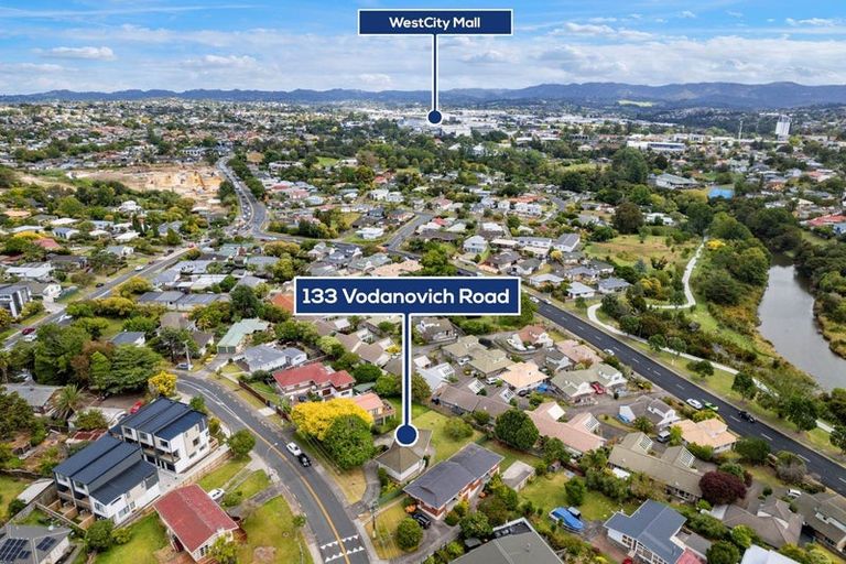 Photo of property in 133 Vodanovich Road, Te Atatu South, Auckland, 0610