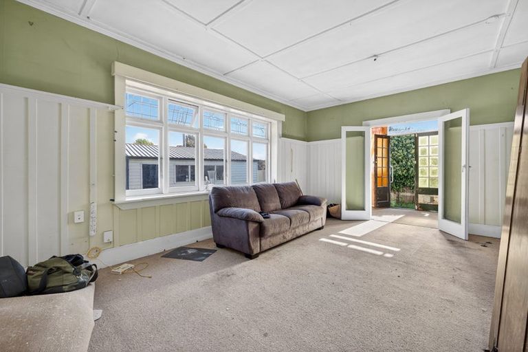 Photo of property in 186 Wainoni Road, Avondale, Christchurch, 8061