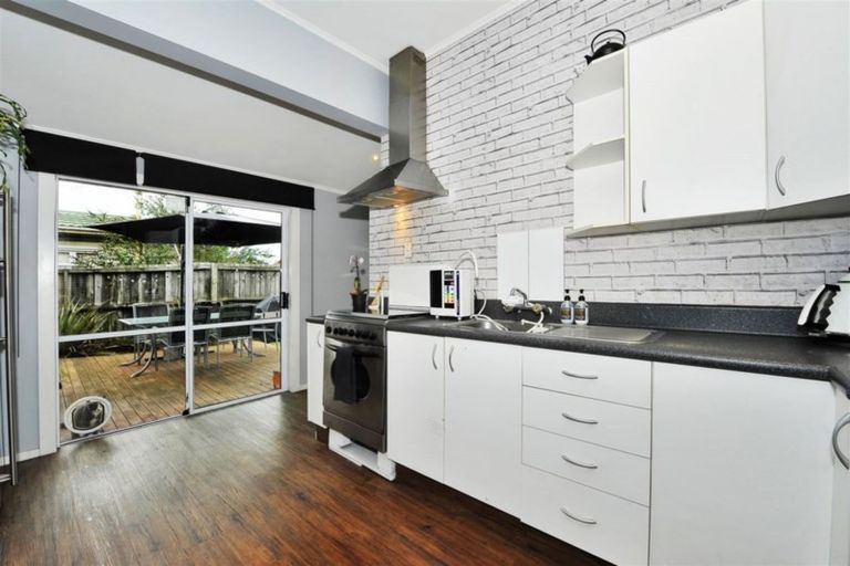 Photo of property in 8 Wainoni Road, Wainoni, Christchurch, 8061