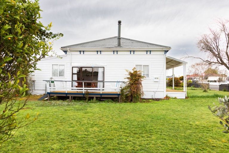 Photo of property in 23 Tennyson Street, Dannevirke, 4930