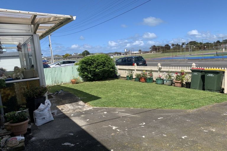Photo of property in 78 Disraeli Street, Hawera, 4610