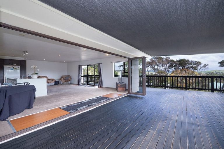 Photo of property in 75 Yorke Road, Haruru, 0204