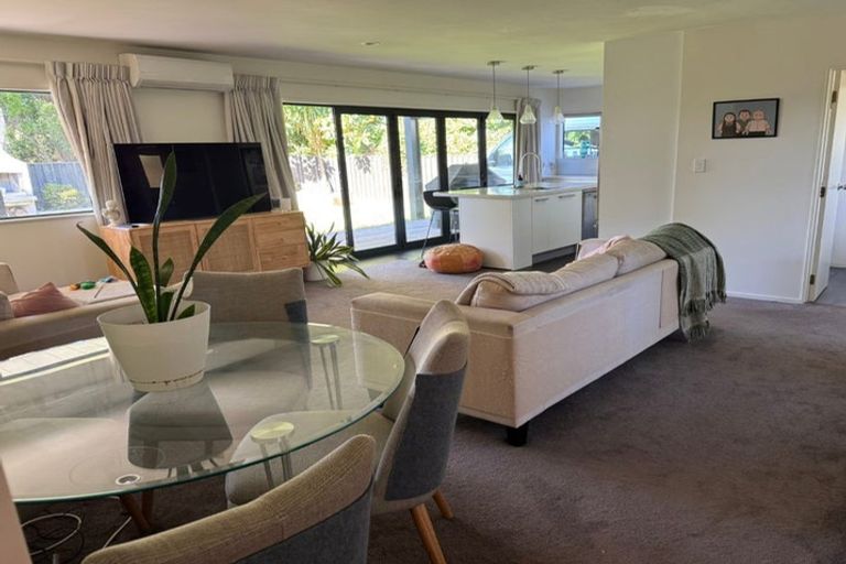 Photo of property in 2/35 Manuka Road, Bayview, Auckland, 0629