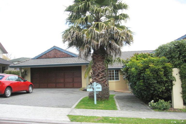 Photo of property in 2 Caernarvon Rise, Bethlehem, Tauranga, 3110