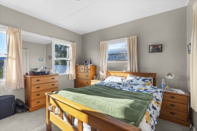 Photo of property in 72 Kent Street, Carterton, 5713