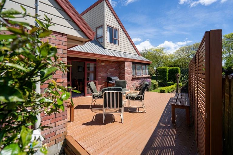 Photo of property in 1 Longfellow Street, Leamington, Cambridge, 3432