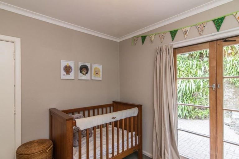 Photo of property in 95 View Road, Houghton Bay, Wellington, 6023