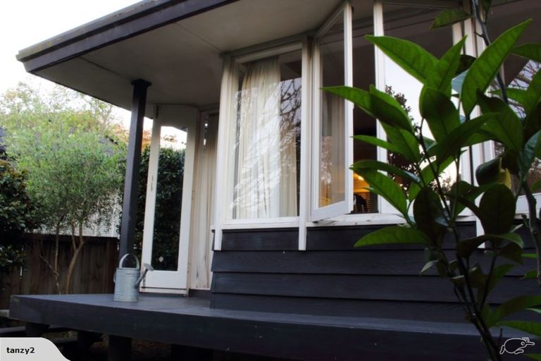 Photo of property in 2/24 Brook Street, Milford, Auckland, 0620