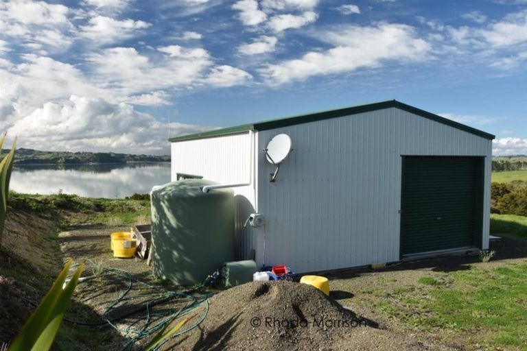 Photo of property in 196 Metcalfe Road, Matakohe, 0593