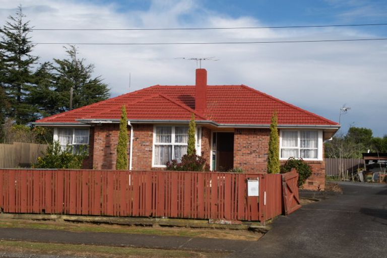 Photo of property in 40 Steven Street, Mangere East, Auckland, 2024