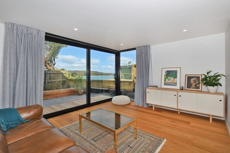 Photo of property in 2b Mason Street, Onerahi, Whangarei, 0110