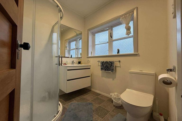 Photo of property in 84 Sunshine Avenue, Karori, Wellington, 6012