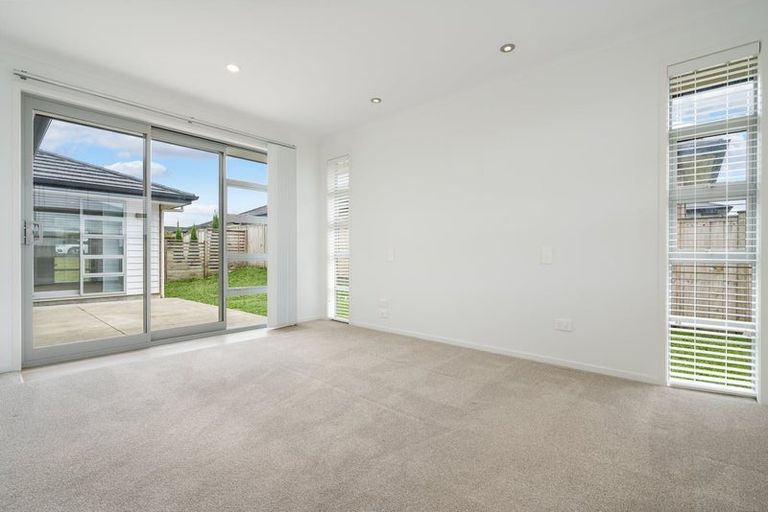 Photo of property in 21 Pyne Crescent, Pokeno, 2402