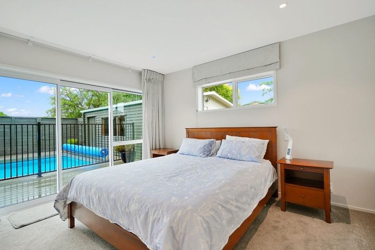 Photo of property in 93 Kiwi Esplanade, Mangere Bridge, Auckland, 2022