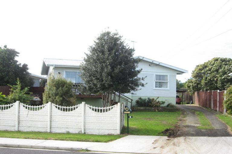 Photo of property in 18 Eddowes Street, Manurewa, Auckland, 2102