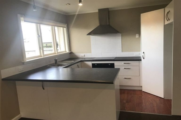 Photo of property in 24 Wilton Crescent, Bishopdale, Christchurch, 8053