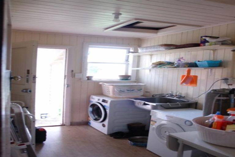Photo of property in 23-25 Kent Street, Patea, 4520