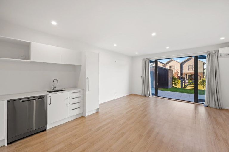 Photo of property in 7 Mount Nicholas Avenue, Wanaka, 9305