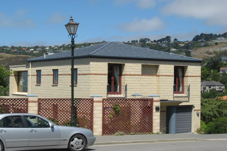 Photo of property in 18 Egnot Heights, Redcliffs, Christchurch, 8081