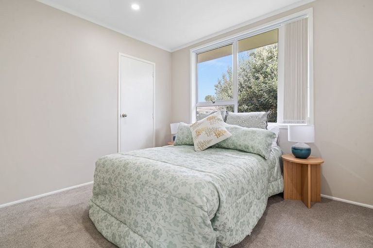 Photo of property in 16 Feasegate Street, Manurewa, Auckland, 2102