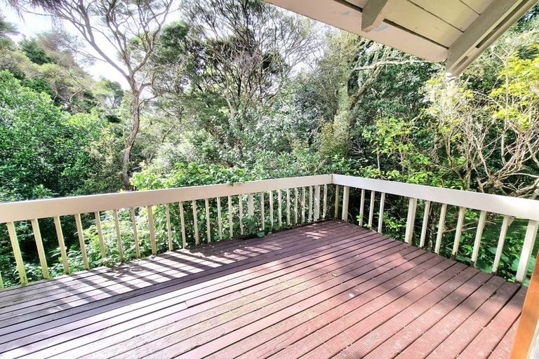 Photo of property in 1/22 Rangatira Road, Birkenhead, Auckland, 0626