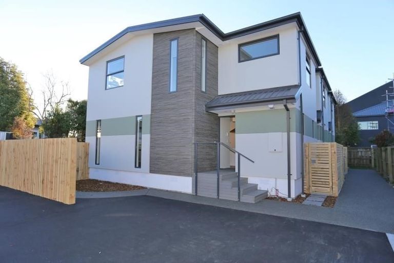 Photo of property in 215 Peterborough Street, Christchurch Central, Christchurch, 8013
